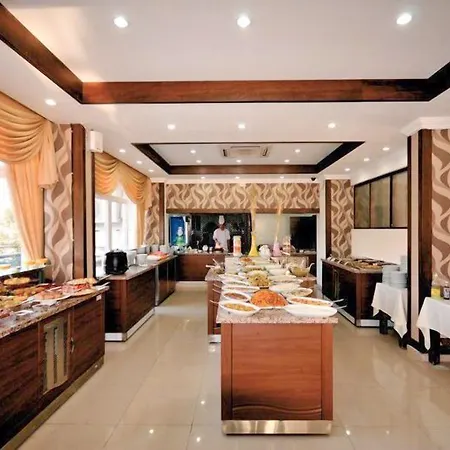 Ξενοδοχείο Epic 3*